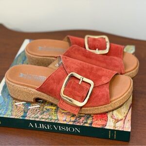 BNWOB Mephisto ‘Foline’ Big Buckle Suede Platform Sandals